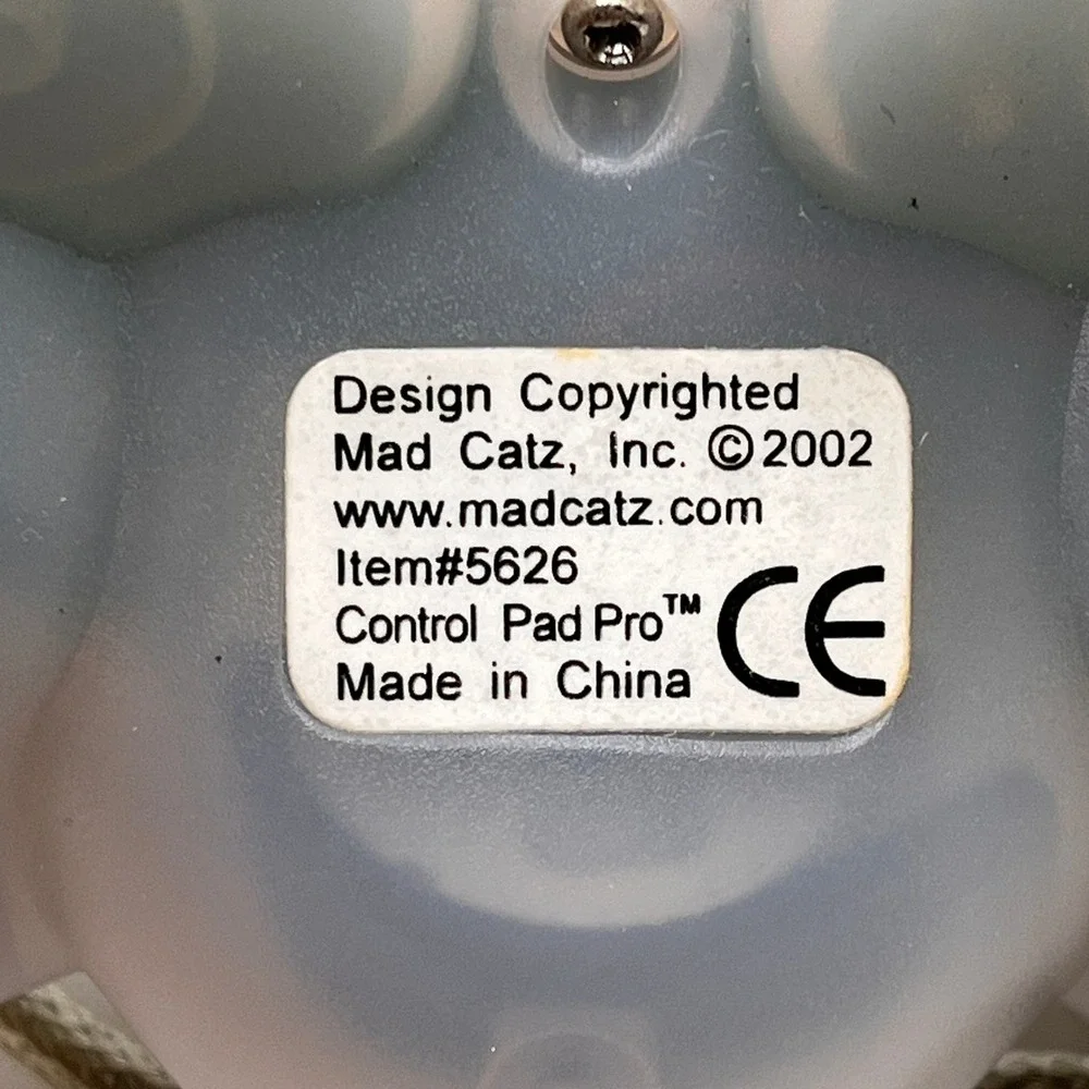 Mad Catz Control‎ Pad Pro GameCube Controller Clear Purple Pre-Owned 5626 Wired